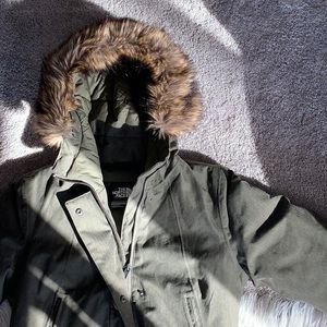 Olive Green Northface Jacket Fur